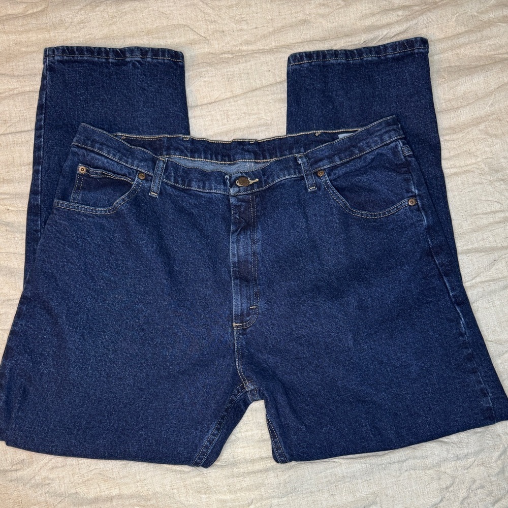 Wrangler Blue Relaxed Fit Jeans with Gold Stitching 40 x 30